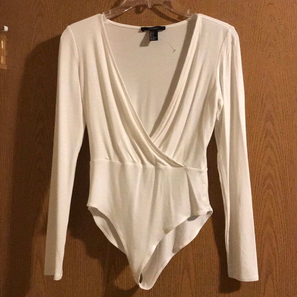 NWOT plunging white bodysuit